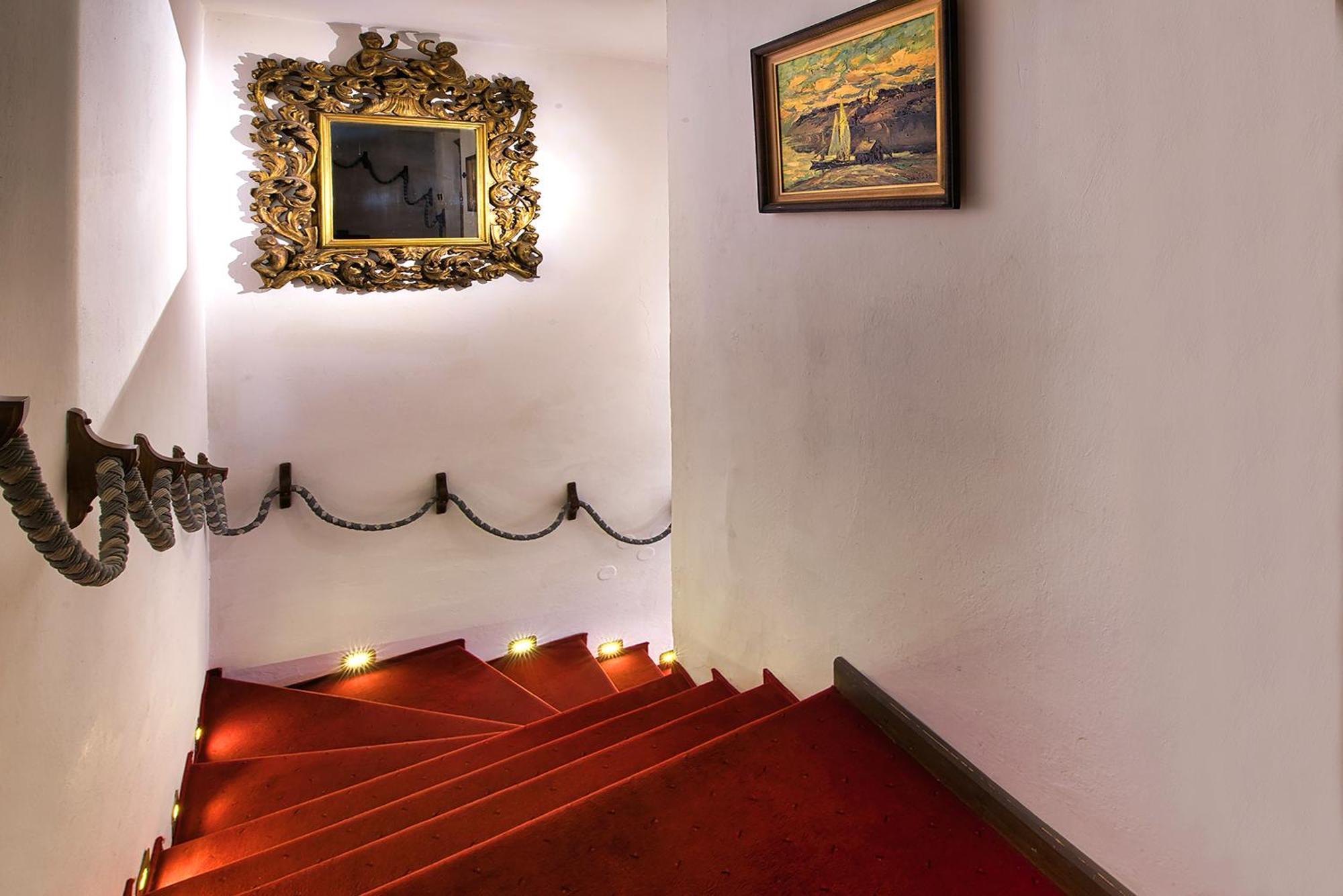 Panoramic Castle Suite With Free Private Parking ブラチスラヴァ エクステリア 写真